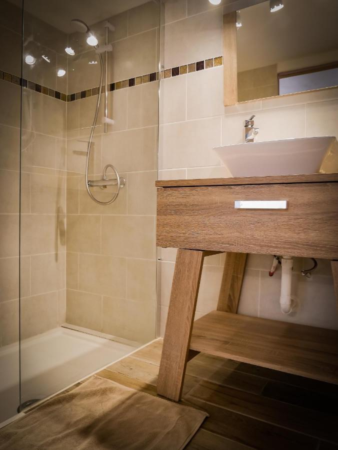 Bed and Breakfast Le Bois De Laval Marey-les-Fussey Екстер'єр фото